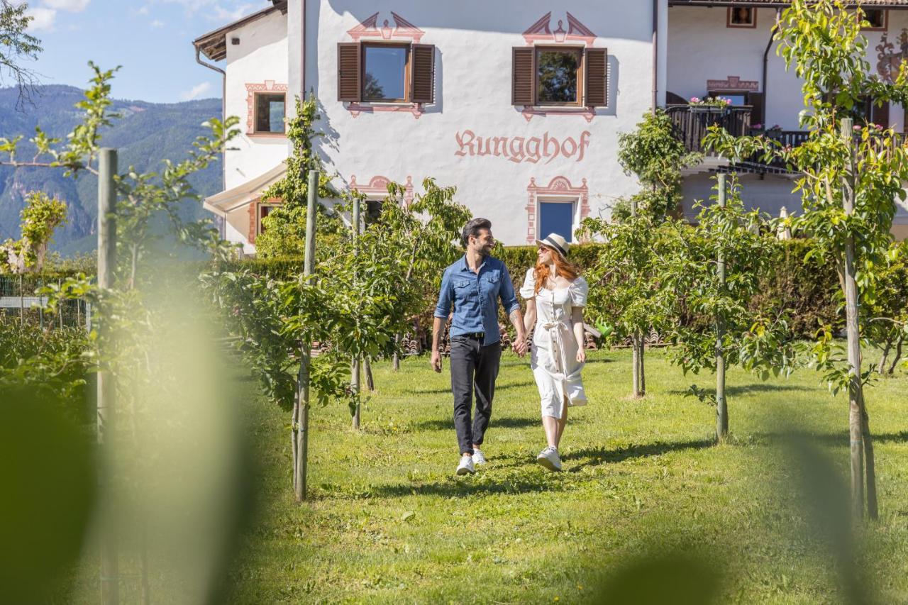 Hotel Ansitz Rungghof Appiano Sulla Strada Del Vino Exterior foto