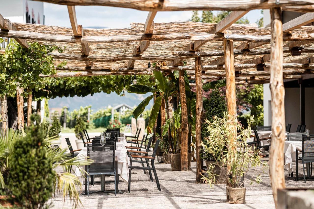 Hotel Ansitz Rungghof Appiano Sulla Strada Del Vino Exterior foto